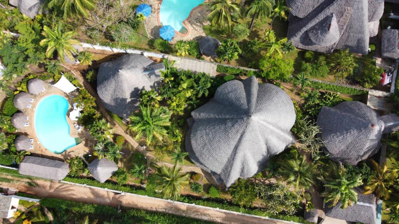 Aestus Villas Resort Diani Beach Eksteriør bilde